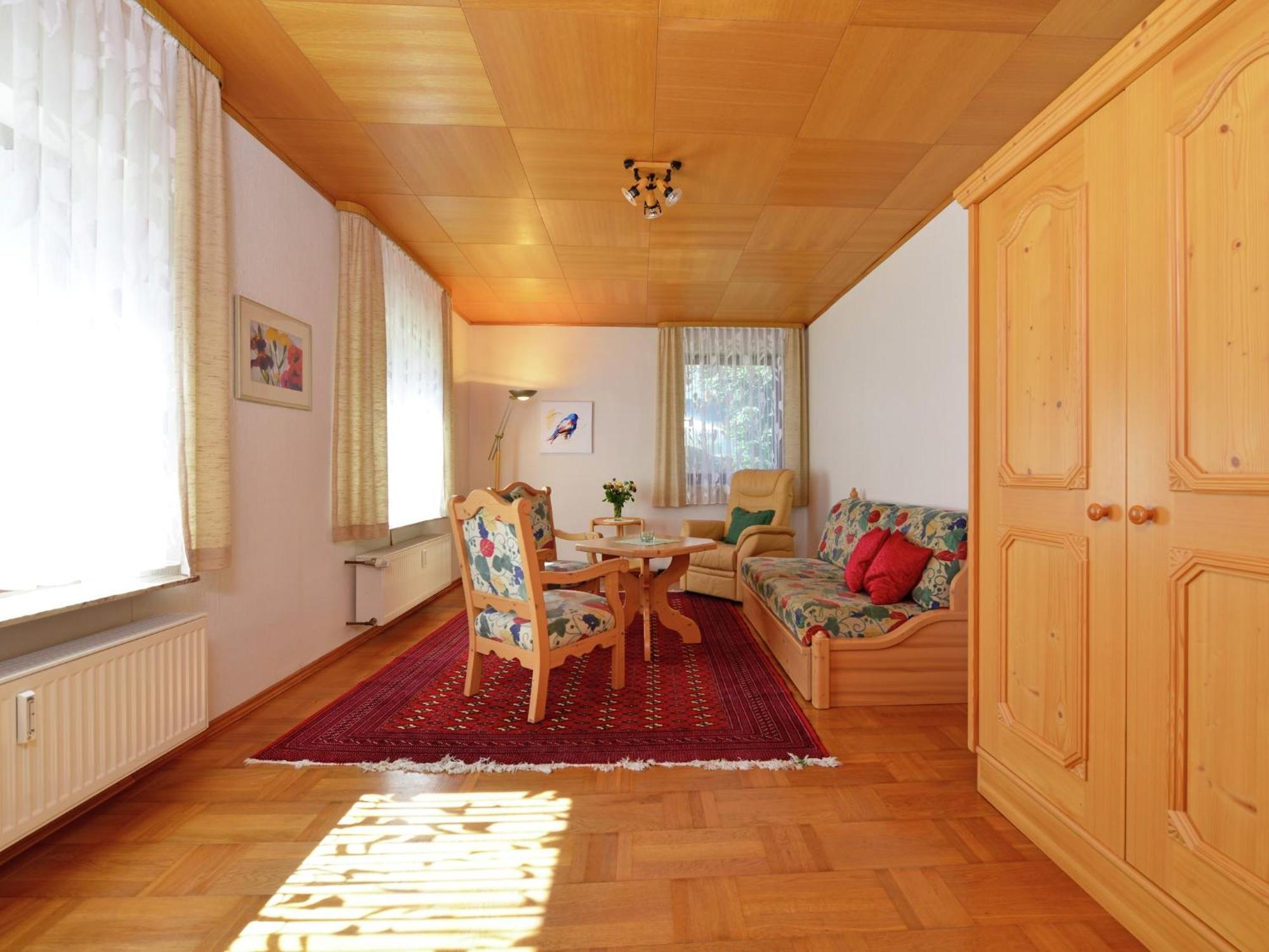 Quaint Apartment in Eimelrod near Lake&Water Sports Willingen  Exterior foto