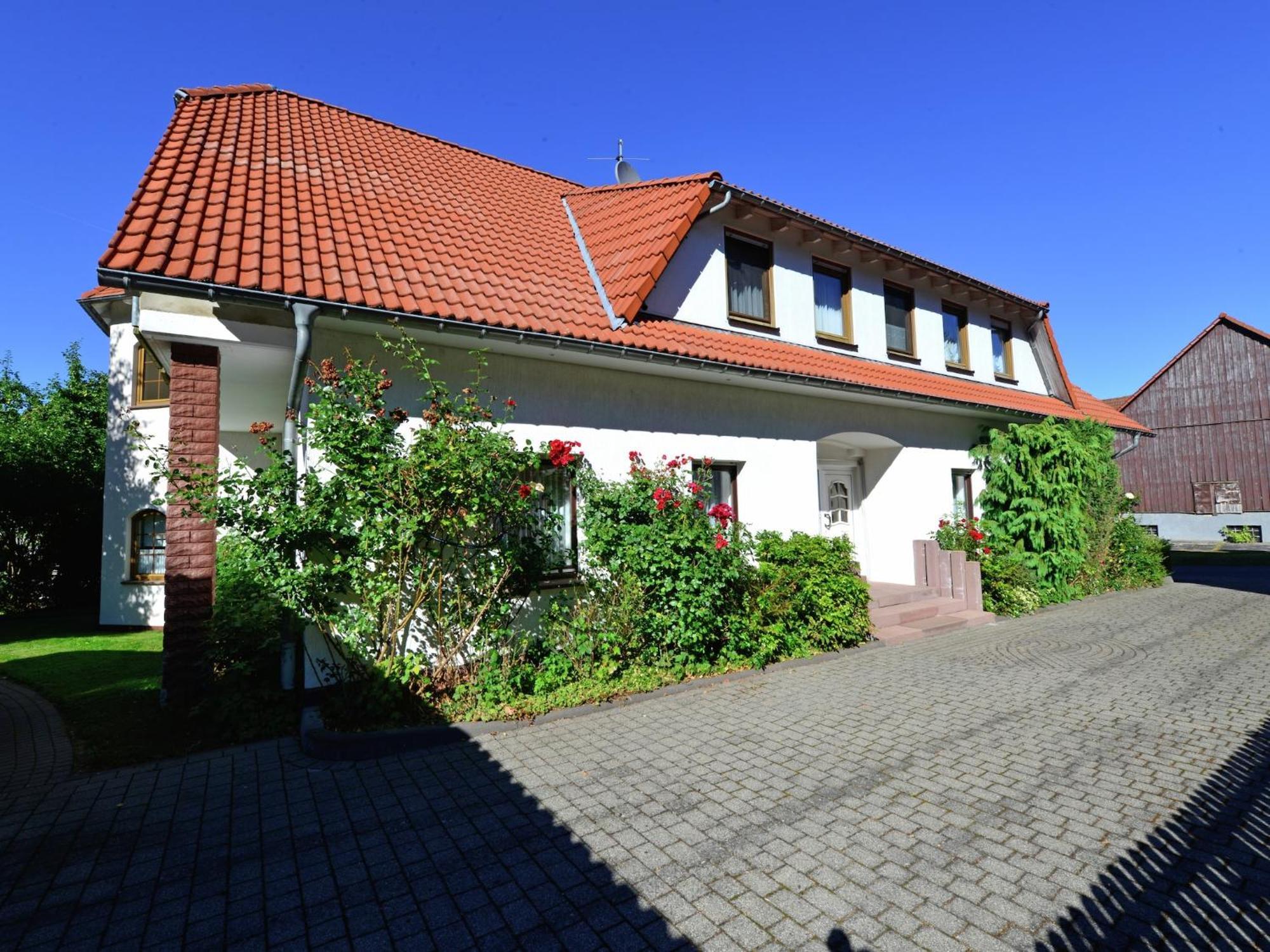 Quaint Apartment in Eimelrod near Lake&Water Sports Willingen  Exterior foto