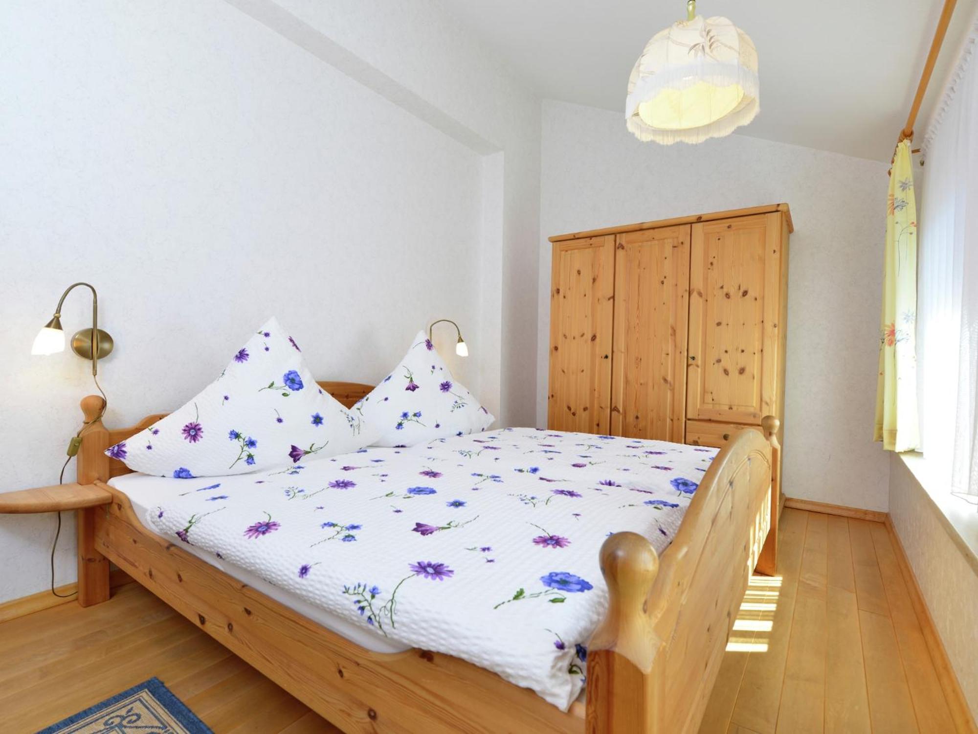 Quaint Apartment in Eimelrod near Lake&Water Sports Willingen  Exterior foto
