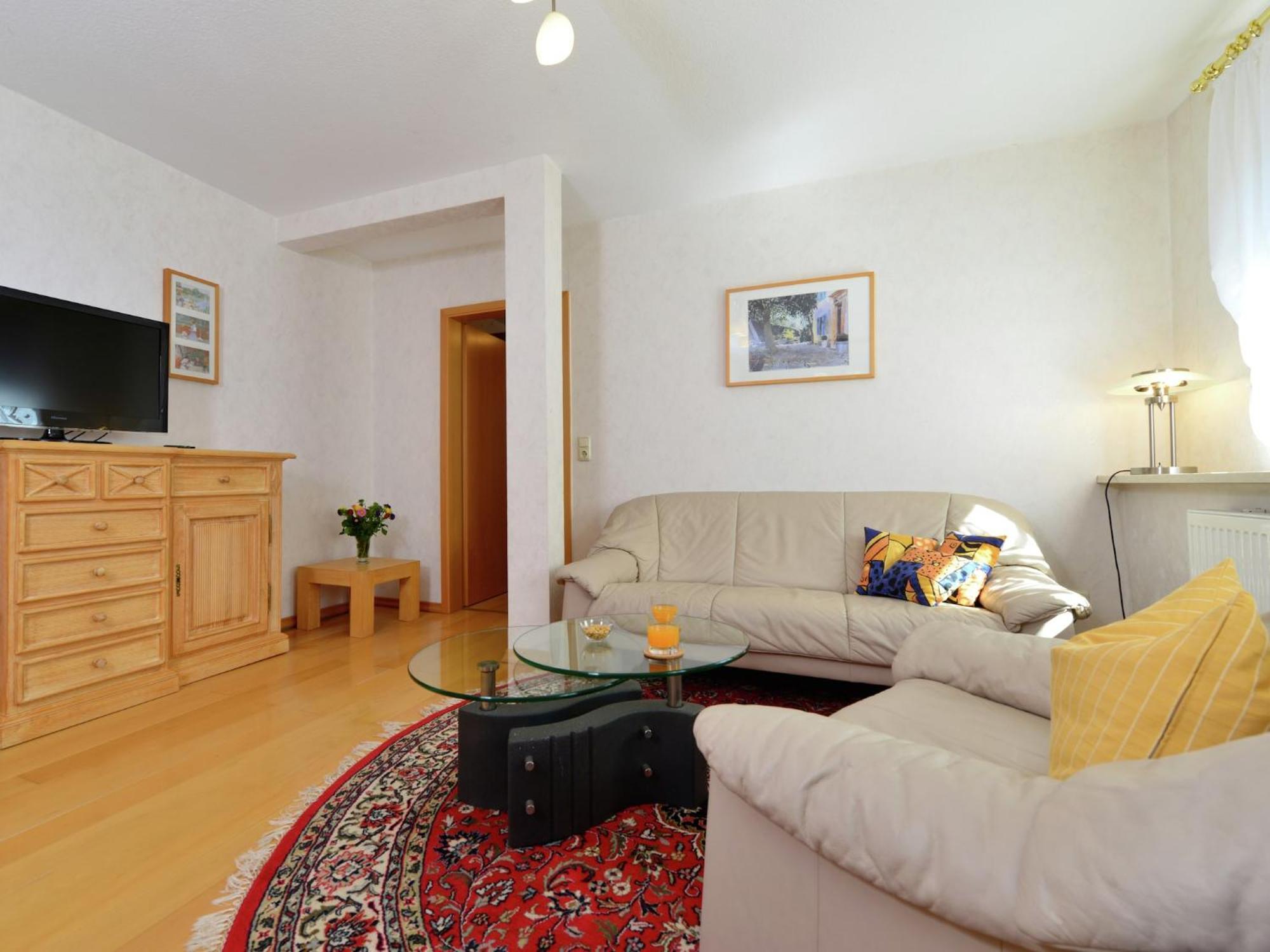 Quaint Apartment in Eimelrod near Lake&Water Sports Willingen  Exterior foto